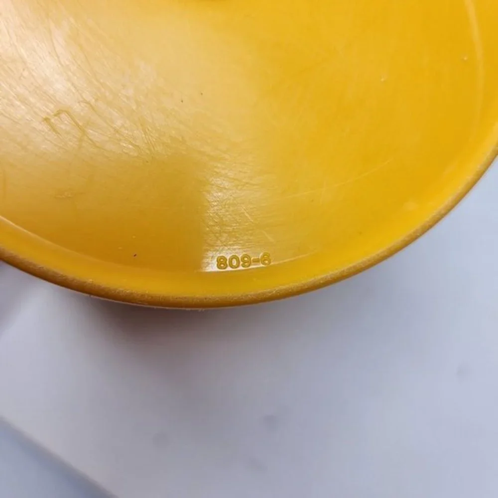 Tupperware Vintage Gold /Yellow Storage‎ Canister 809-6 With Lid